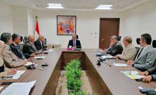 نائب وزير الإسكان ومسئولو جهات...