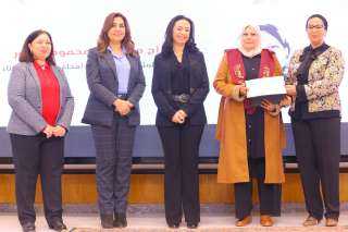 وزيرة التضامن تشهد حفل تكريم...