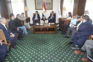 وزير الثقافة ورئيس المجلس الأعلى...