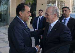 رئيس الوزراء يستقبل رئيس وزراء...