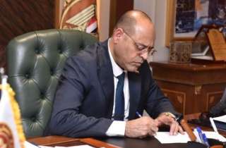 وزير العمل يوفر فرصة عمل...