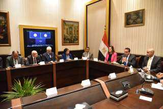 وزير الصحة يترأس الاجتماع الثالث...