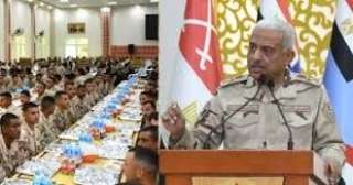 وزير الدفاع يشارك مقاتلى الجيش...