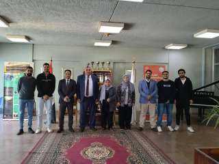 طلاب كلية العلوم جامعة حلوان...