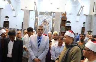 محافظ أسوان يتفقد مشروع التطوير...