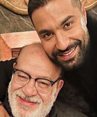 شاهد..صلاح عبدالله يعلق على صورته...