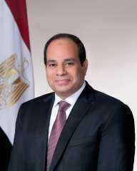 الرئيس السيسى يتبادل التهنئة مع...