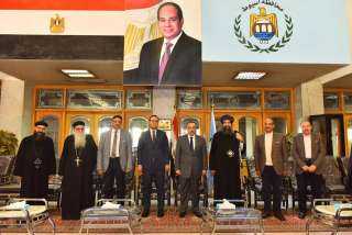 محافظ أسيوط يستقبل المهنئين بعيد...