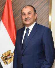 وزير قطاع الأعمال العام يتابع...