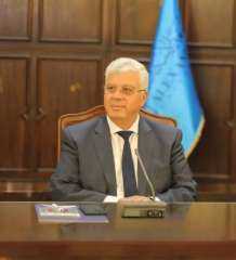 وزير التعليم العالي يستعرض الكيانات...