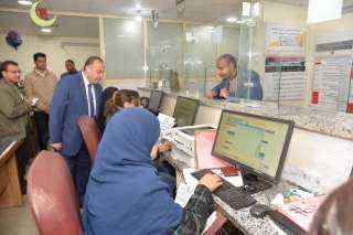 محافظ أسيوط يتفقد مركزين تكنولوجيين...