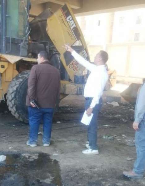 محافظ أسيوط يوجه برفع جاهزية المعدات وإجراء الصيانة الدورية لها ورئيس حي شرق يتفقد جاهزية المعدات بالحملة الميكانيكية