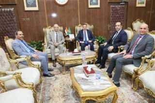 محافظ المنوفية يلتقي رئيس الجامعة...