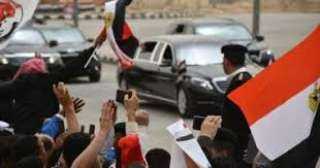 الرئيس السيسى ونظيره الفرنسى يحييان...