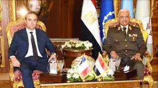 وزير الدفاع يلتقى وزير الجيوش...