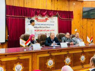 ندوة تثقيفية بكلية الشريعة والقانون...