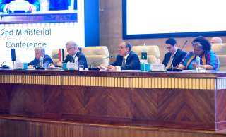 وزير الخارجية والهجرة يفتتح الاجتماع...