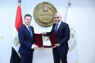 وزير التربية والتعليم يستقبل رئيس...