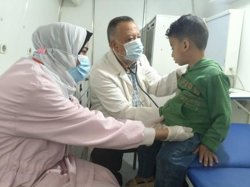 محافظ المنيا: تقديم 1071 خدمة صحية خلال قافلة طبية مجانية بقرية منبال بمطاى