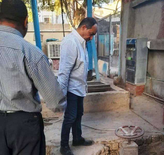 محافظ أسوان يتابع جهود شركة مياه الشرب والصرف الصحى لإصلاح وصيانة وتطهير وتسليك خطوط وشبكات مياه الشرب والصرف الصحى