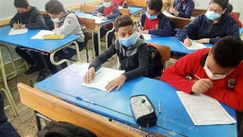 امتحانات شهر أبريل