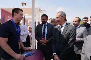 وزير تكنولوجيا المعلومات والمعلومات يحضر...