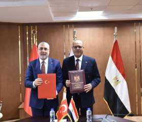 وزير العمل يستقبل نظيره التركي...