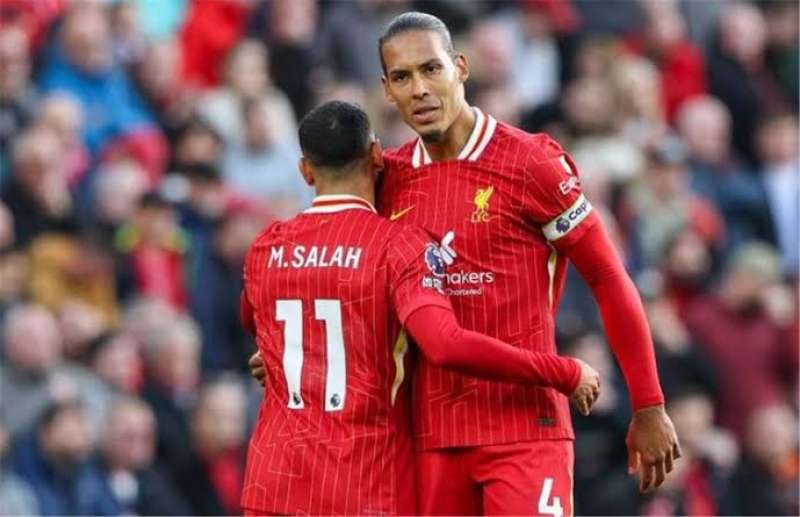 محمد صلاح وفان ديك