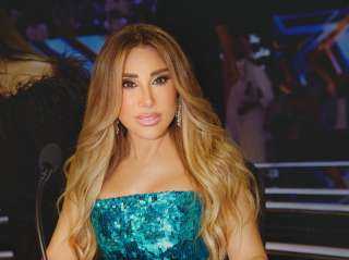 شاهد.. نجوى كرم تهنئ جمهورها...