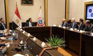 وزير الصحة يستقبل رئيس مجلس...