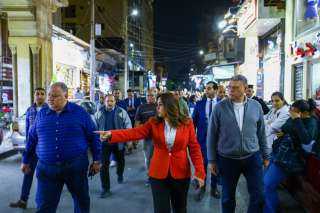 وزيرة التنمية المحلية تقوم بجولة...