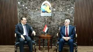 الرئيس اللبناني يعبر عن فخر...