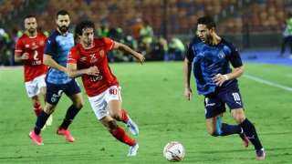 الأهلي وبيراميدز يهددان حلم الزمالك...