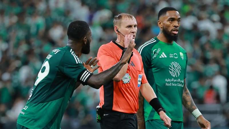 الأهلي يواجه الوحدة في الجولة 29 من الدوري السعودي