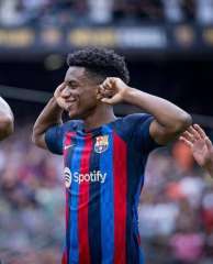 قبل مواجهة ريال مدريد.. برشلونة...