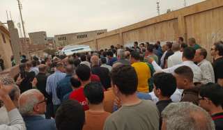لحظات حزن لا تنسى.. وفاة...