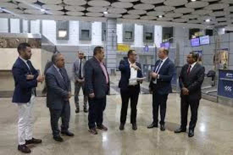 رئيس القابضة