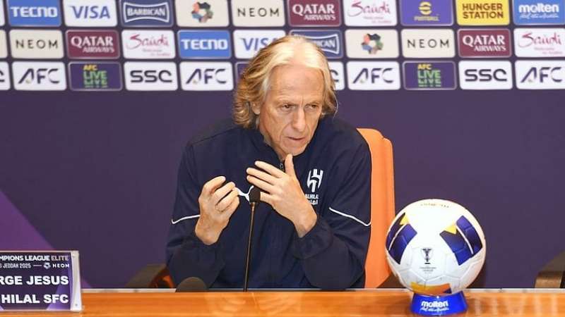 مدرب الهلال