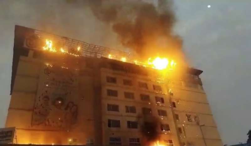 صاروخ فرط صوتي وهمي يهز العالم!.. حريق مستشفى هندي يكشف خدعة الحوثيين