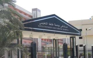 السبب خلافات! أهالي المريض يعتدون...