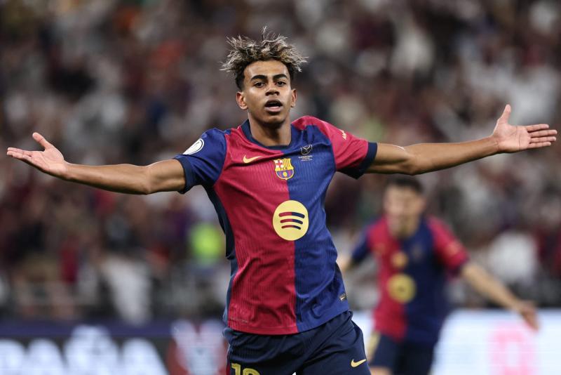نجم برشلونة الصاعد، لامين يامال