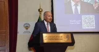 أبو الغيط من الكويت….العالم يواجه...