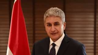 وزير السياحة المصري يتعاون مع...