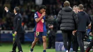 برشلونة في ورطة دفاعية قبل...