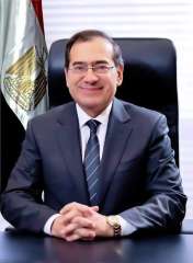 وزير البترول يُطالب النقابة بالمشاركة...