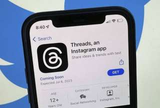الدنيا مشتعلة ... تطبيق Threads...