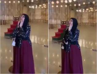 فتاة تؤذن داخل مسجد القلعة...