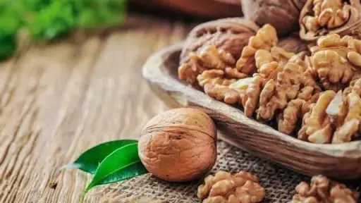 تناول الجوز يوميًا….دراسات تكشف دوره...