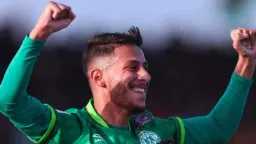 الزمالك يلاحق الجزائري يسري بوزوق...