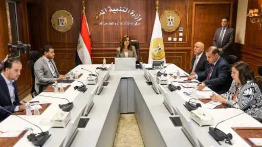وزيرة التنمية المحلية: انزلوا للشارع...